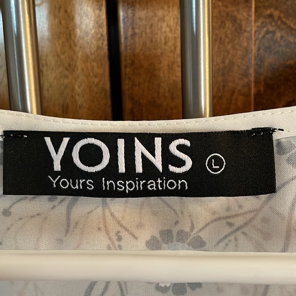 Yoins winter white spring dress with flower design. - Picture 4 of 7